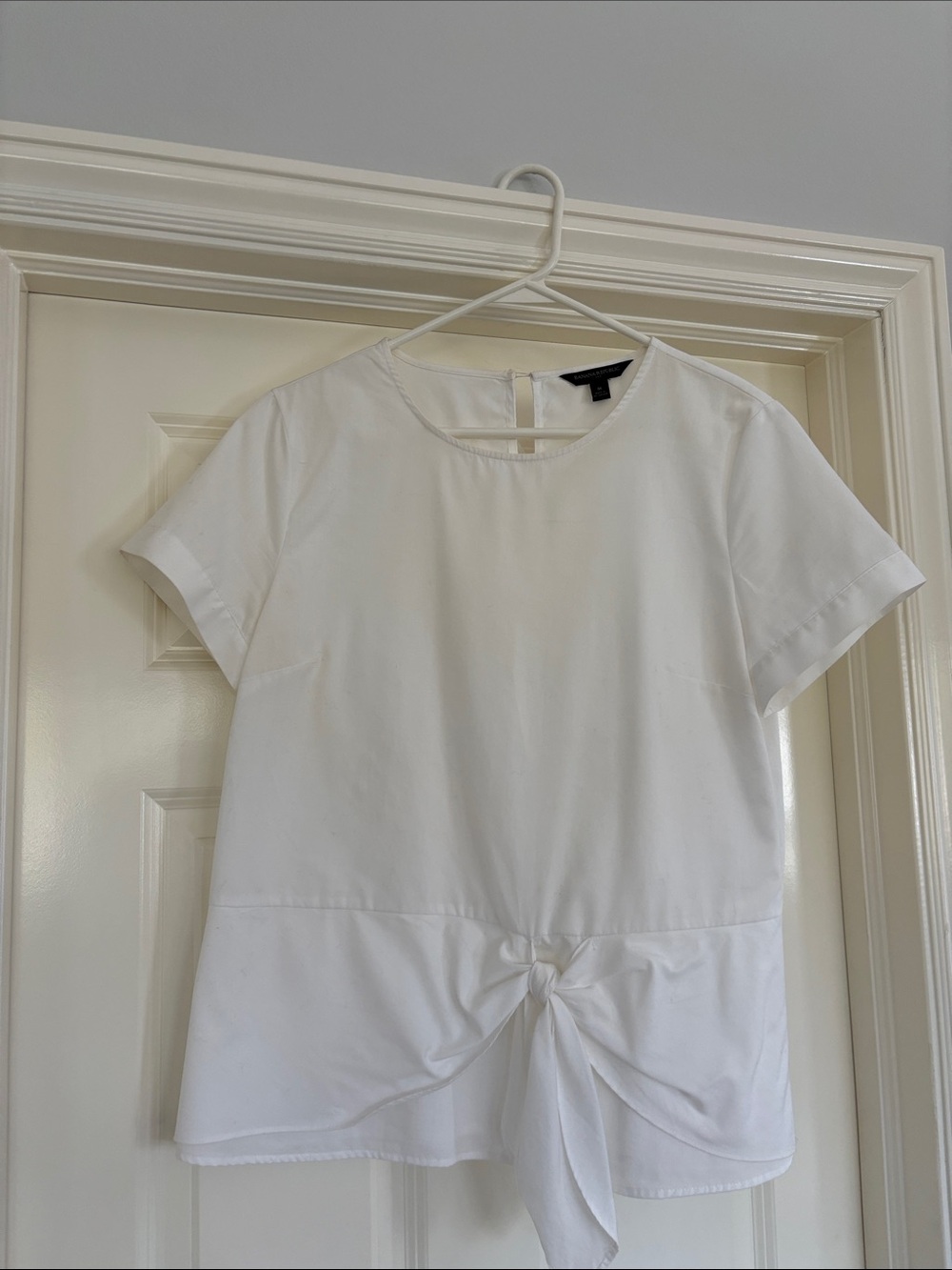 Banana Republic White Short-Sleeve Tie-Front Blouse